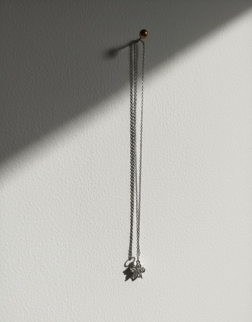 The Winter Bloom Necklace