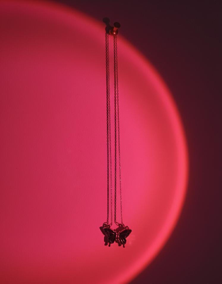 Crimson Chrysalis (Magnetic necklace)