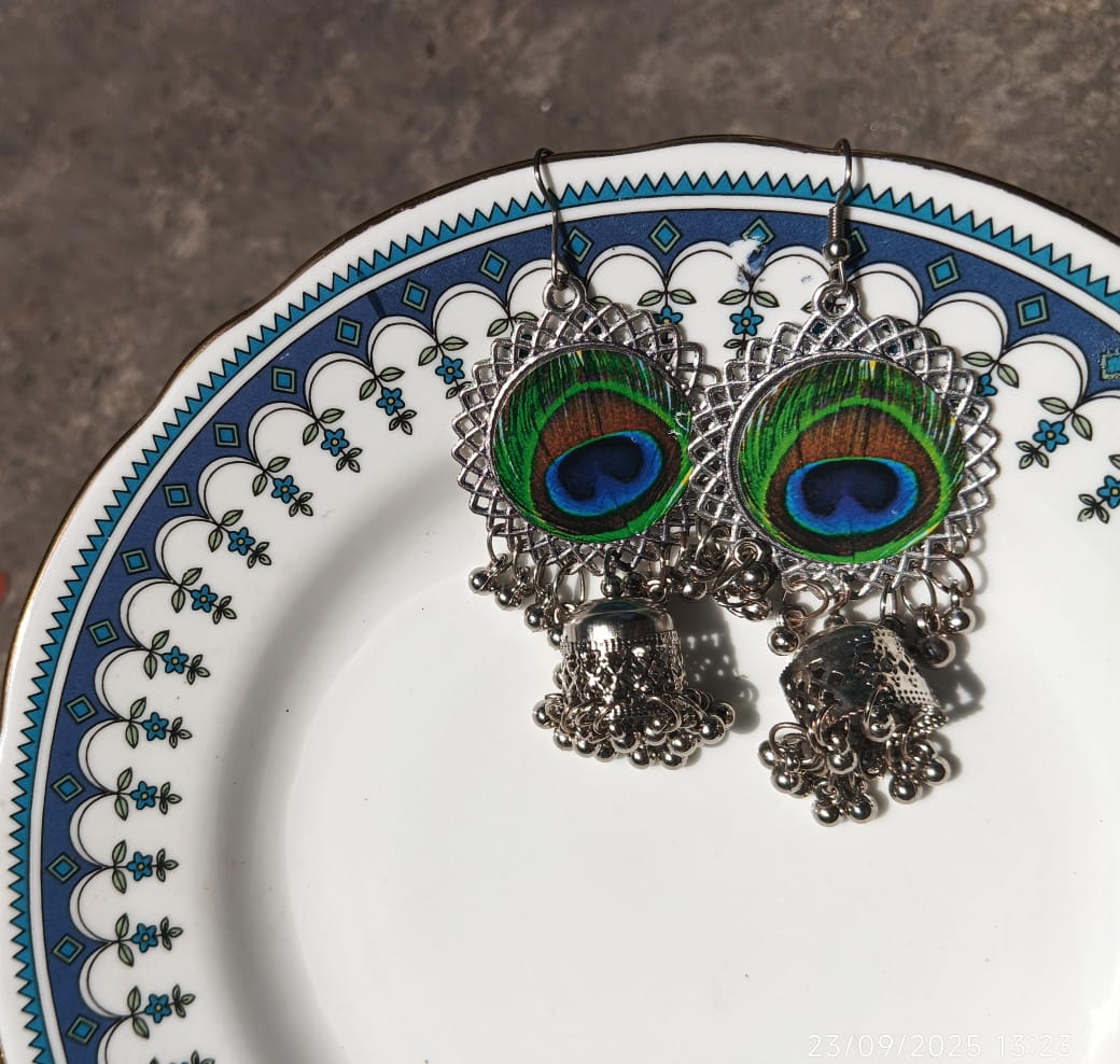 Aasmani mayur jhumke (आसमानी मयूर झुमके)