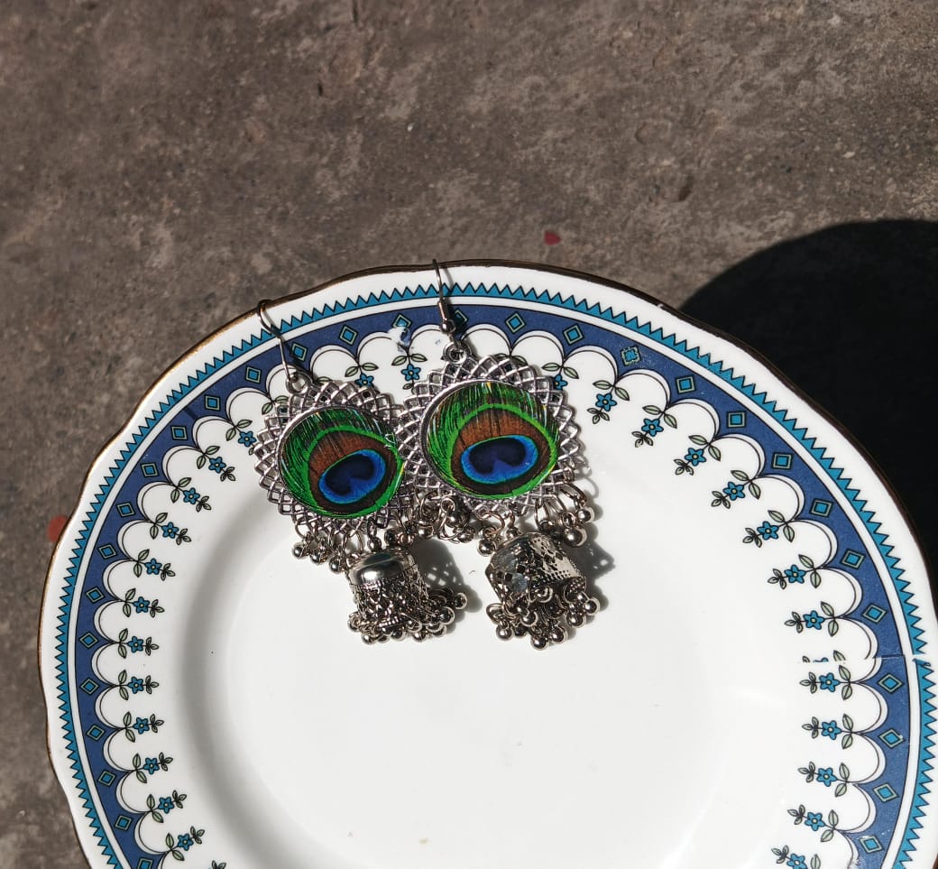 Aasmani mayur jhumke (आसमानी मयूर झुमके)
