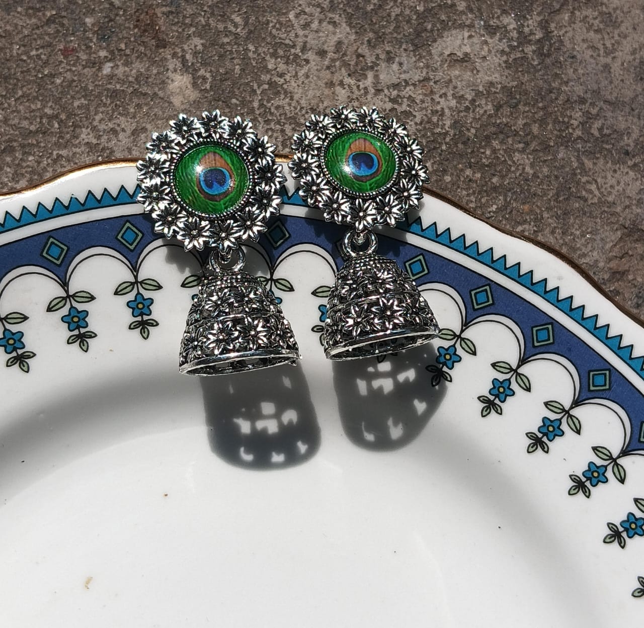 mayur bachar jhumke ("मयूर बछर झुमके)