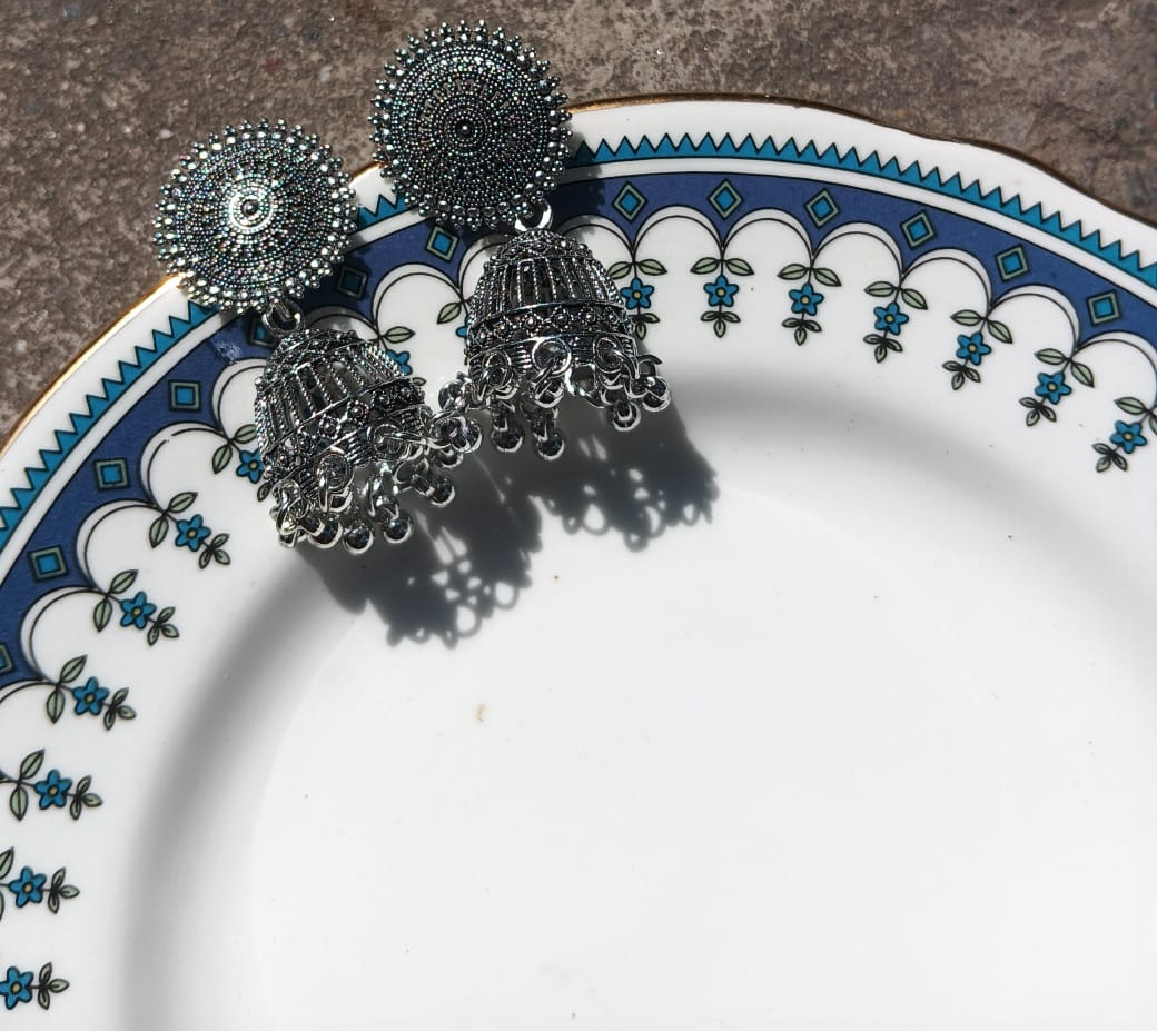 apsara jhumke (अप्सरा झुमके)