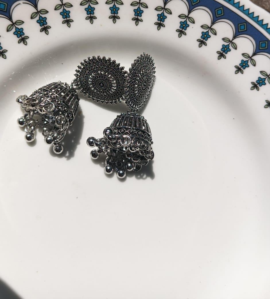 apsara jhumke (अप्सरा झुमके)