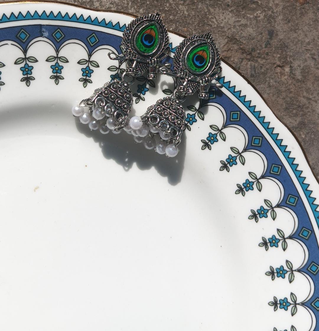 rajkiya mayur jhumke (राजकीय मयूर झुमके)