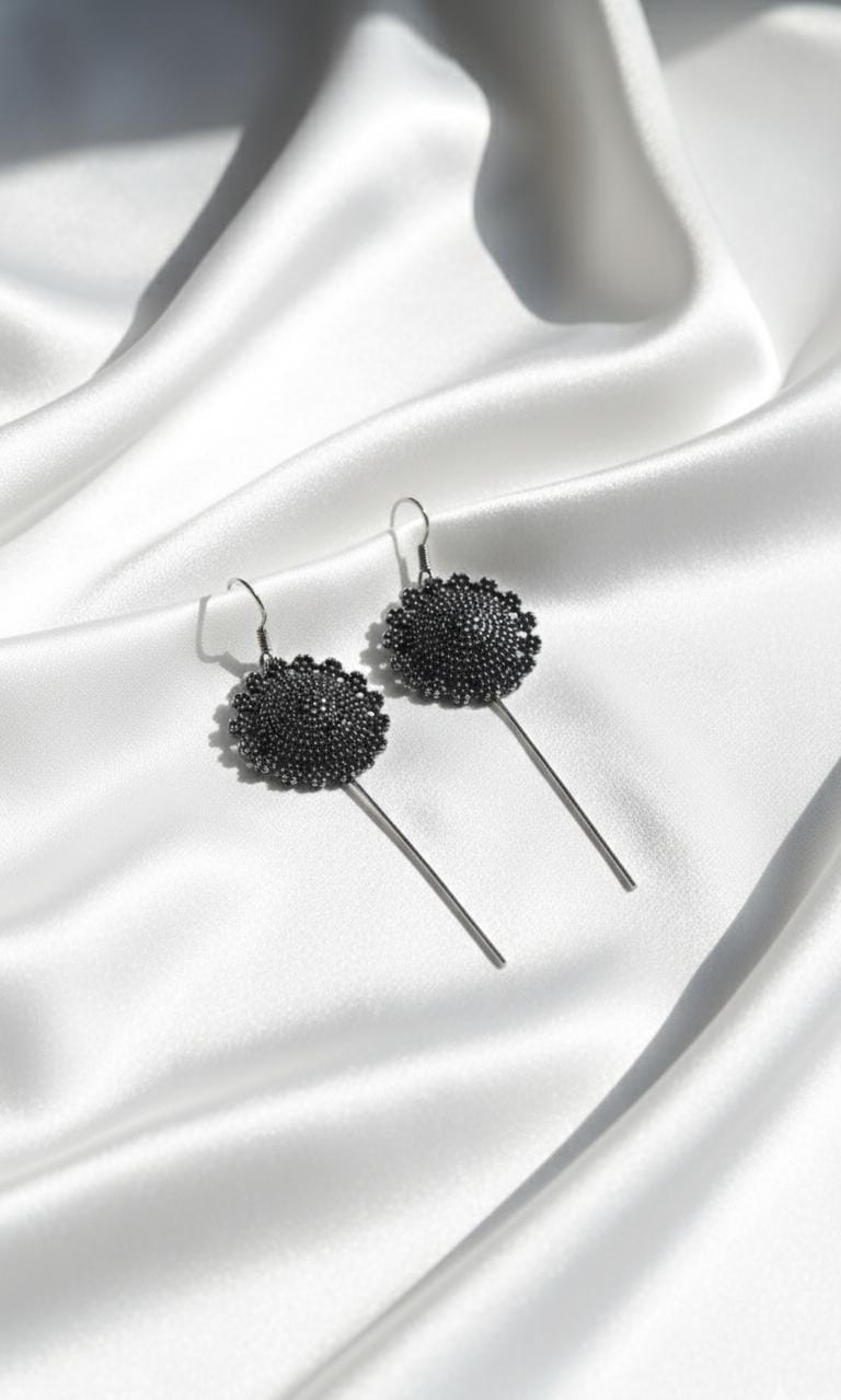 Regalia Ear Cuffs (रेगैलिया इयर कफ़्स)