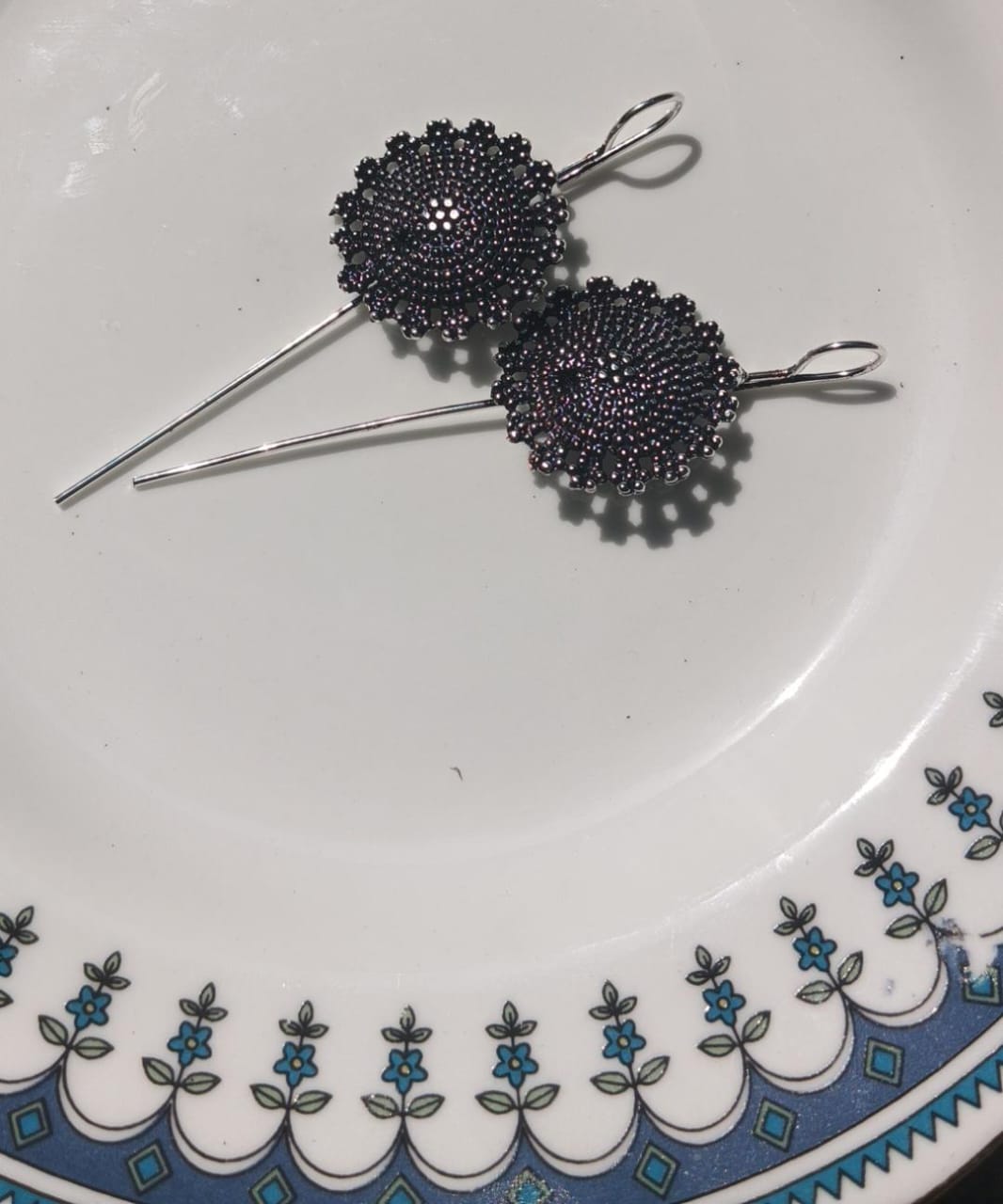 Regalia Ear Cuffs (रेगैलिया इयर कफ़्स)