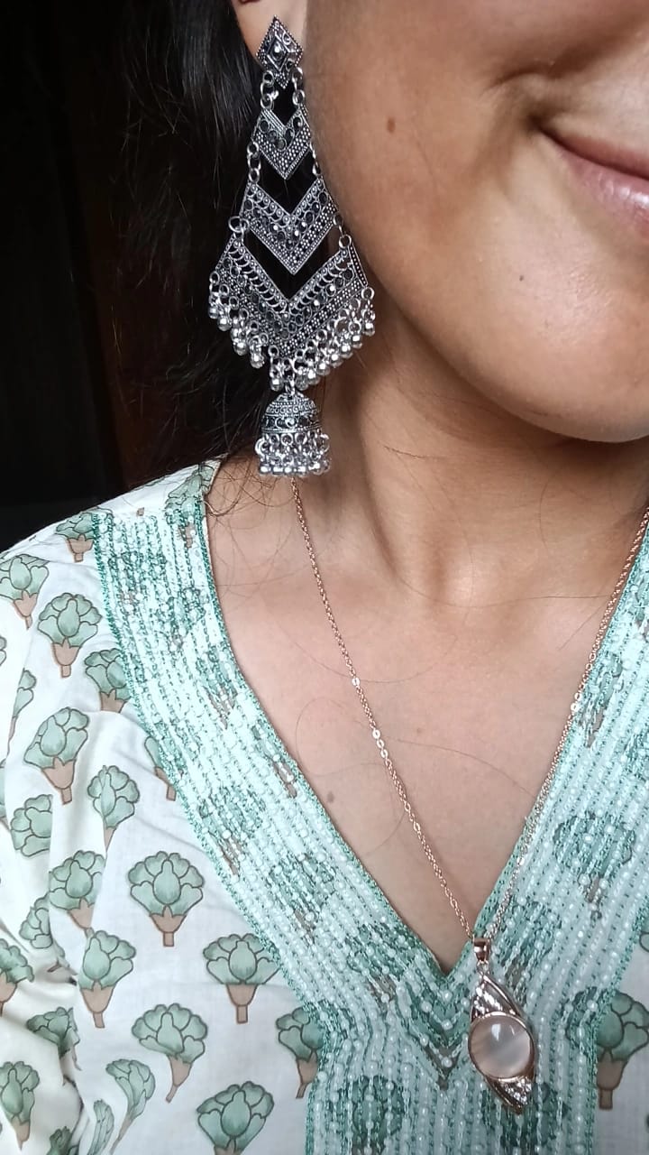 Jali Jhumke (जाली झुमके)